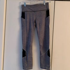 cropped lululemon wunder under